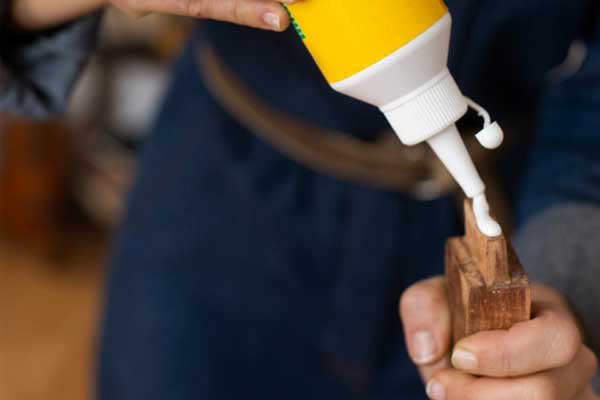 Wood adhesive